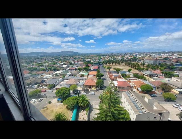 2 BEDROOM APARTMENT SOLD IN TOWNSEND ESTATE